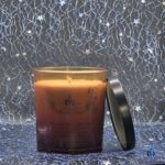 Bougie verre ambré café brésilien face